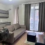 Sisi 1 Apartment