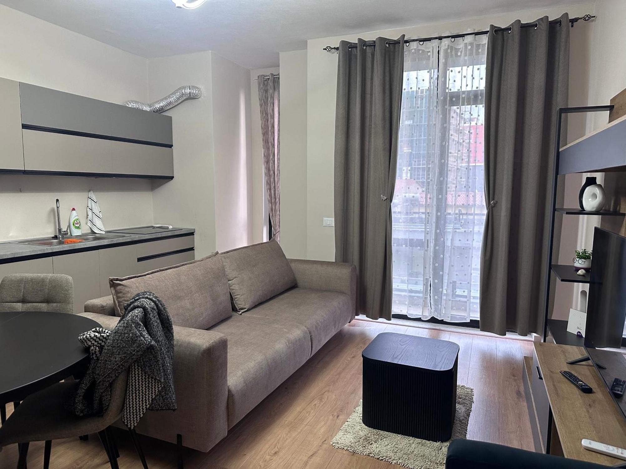 Sisi 1 Leilighet Tiranë